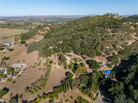 View/Area - 1745 Adelaida, Paso Robles, CA 93446 photo 5 of 8