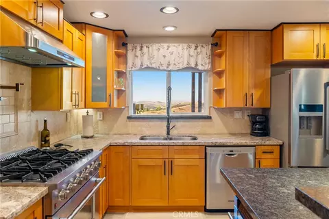 Kitchen - 1745 Adelaida, Paso Robles, CA 93446 photo 1 of 2