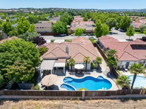 View/Area - 721 Lenox Ct, Paso Robles, CA 93446 photo 2 of 5