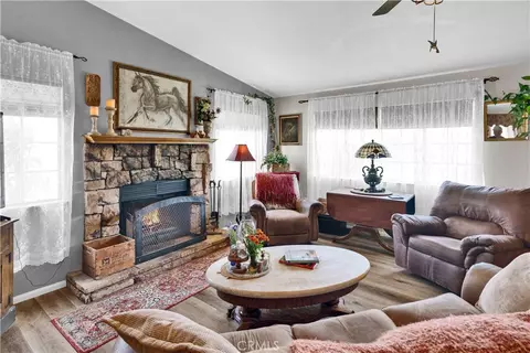 Living - 4655 Deer Crk, Paso Robles, CA 93446 photo 2 of 2