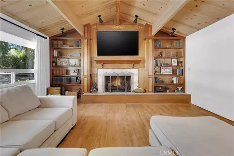 Living - 3620 Colima Rd, Atascadero, CA 93422 photo 3 of 5