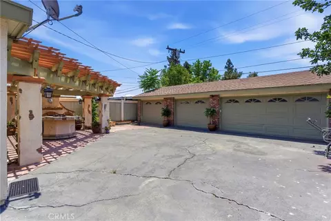 Exterior - 3750 Blanche St, Pasadena, CA 91107 photo 11 of 16