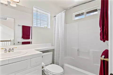 Bath - 2808 Cottage, Paso Robles, CA 93446 photo 1 of 4