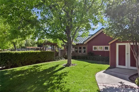 Exterior - 2808 Cottage, Paso Robles, CA 93446 photo 9 of 11