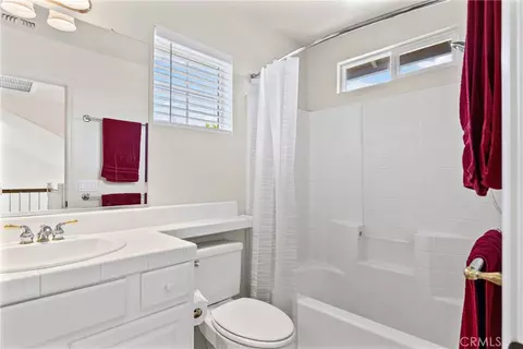 Bath - 2808 Cottage, Paso Robles, CA 93446 photo 1 of 4