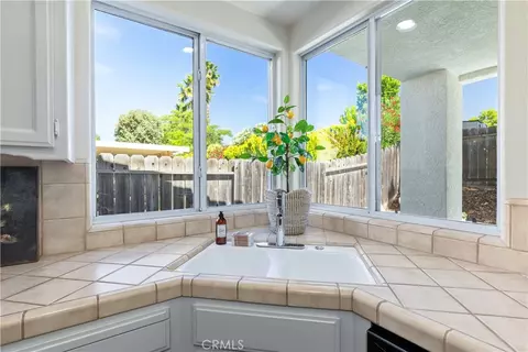 Kitchen - 1510 Las Brisas, Paso Robles, CA 93446 photo 4 of 6