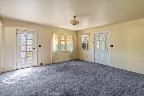 Living - 1849 Locust, Paso Robles, CA 93446 photo 1 of 4