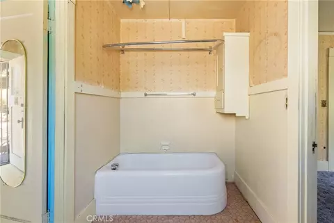 Bath - 1849 Locust, Paso Robles, CA 93446 photo 2 of 2