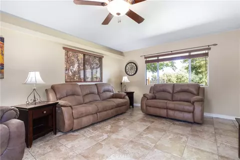 Living - 4280 Prairie, Paso Robles, CA 93446 photo 2 of 4