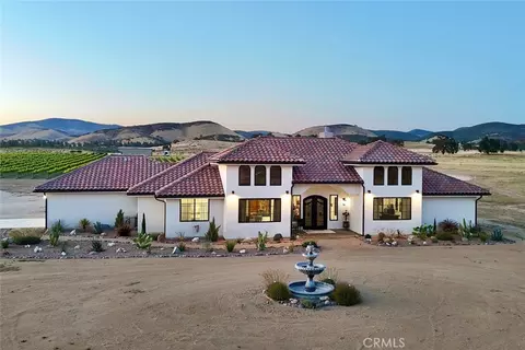 50645 Lockwood Rd, Lockwood, CA 93932