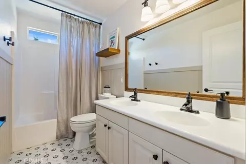 Bath - 2306 Latigo Ct, Paso Robles, CA 93446 photo 2 of 3