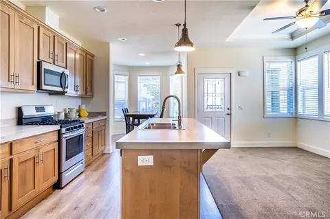 Kitchen - 391 Lark Dr, Paso Robles, CA 93446 photo 1 of 7