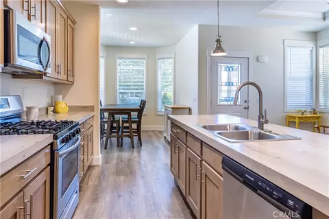 Kitchen - 391 Lark Dr, Paso Robles, CA 93446 photo 4 of 7