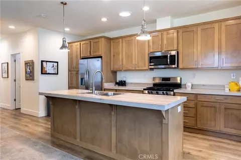 Kitchen - 391 Lark Dr, Paso Robles, CA 93446 photo 7 of 7