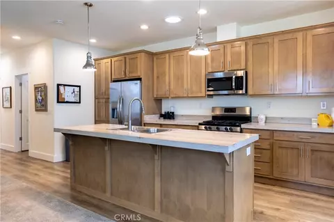 Kitchen - 391 Lark Dr, Paso Robles, CA 93446 photo 7 of 7