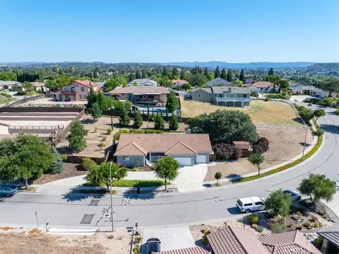 676 Red Cloud, Paso Robles, CA 93446 photo 47