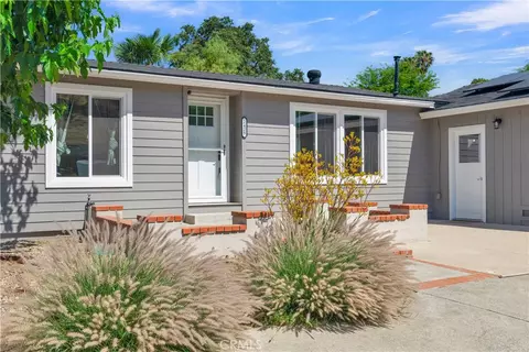 2425 Bridle Trail Ln, Paso Robles, CA 93446 photo 3