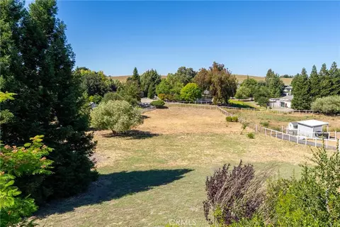 Exterior - 164 Helgren Ct, Templeton, CA 93465 photo 12 of 15