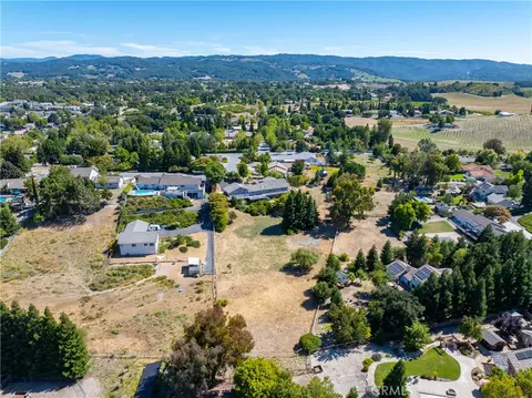 View/Area - 164 Helgren Ct, Templeton, CA 93465 photo 5 of 13