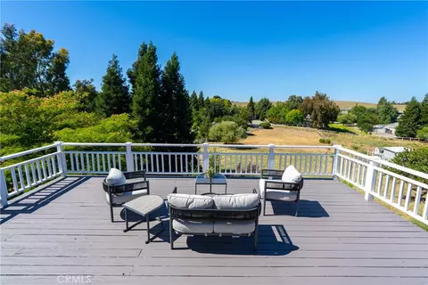 Exterior - 164 Helgren Ct, Templeton, CA 93465 photo 4 of 15