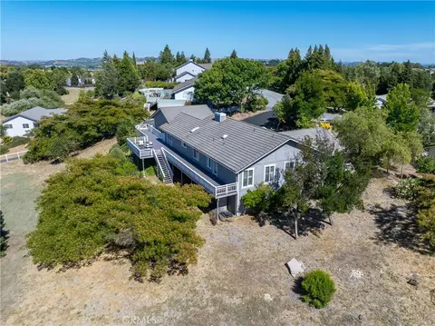 View/Area - 164 Helgren Ct, Templeton, CA 93465 photo 2 of 13