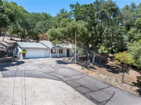 Exterior - 7950 San Clemente, Atascadero, CA 93422 photo 4 of 10