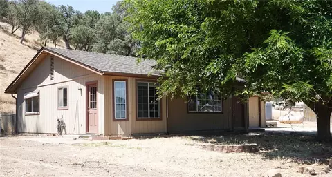 Exterior - 7950 Blue Moon Rd, Paso Robles, CA 93446 photo 5 of 9