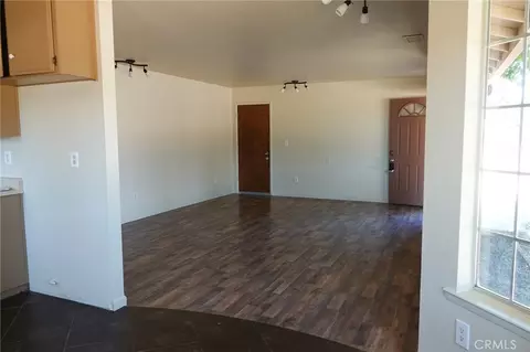Living - 7950 Blue Moon Rd, Paso Robles, CA 93446 photo 3 of 4