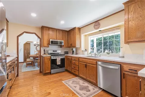 Kitchen - 2085 Hanging Tree, Templeton, CA 93465 photo 2 of 2