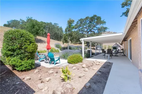 Exterior - 2085 Hanging Tree, Templeton, CA 93465 photo 6 of 10