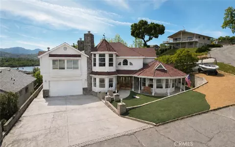 Exterior - 3105 E Beach Cir, Bradley, CA 93426 photo 2 of 7