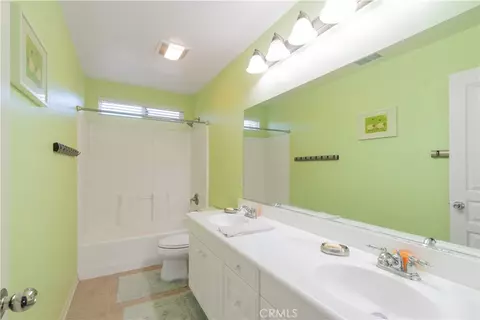 Bath - 908 Larable Ct, Paso Robles, CA 93446 photo 2 of 2