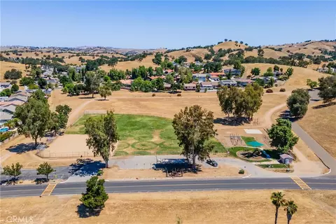 View/Area - 4907 Longhorn, Paso Robles, CA 93446 photo 4 of 8