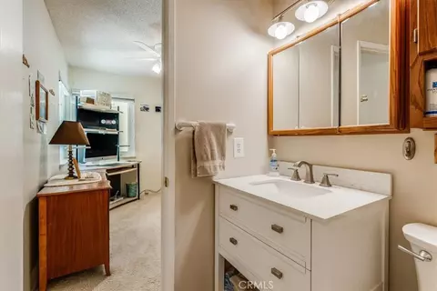 Bath - 1226 Dorothy St, Paso Robles, CA 93446 photo 2 of 3