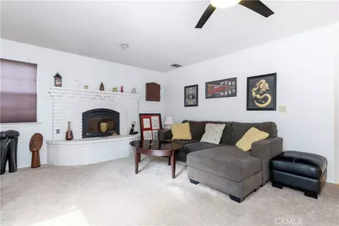 Living - 204 Nighthawk, Paso Robles, CA 93446 photo 2 of 2