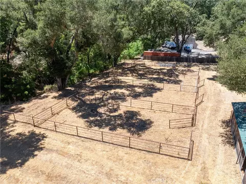 Exterior - 1820 San Ramon, Atascadero, CA 93422 photo 17 of 20