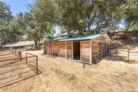 Exterior - 1820 San Ramon, Atascadero, CA 93422 photo 16 of 20