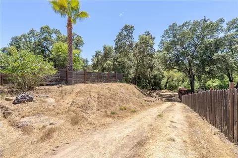 Exterior - 1820 San Ramon, Atascadero, CA 93422 photo 12 of 20