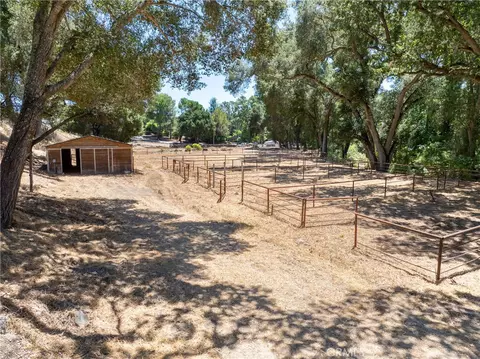 Exterior - 1820 San Ramon, Atascadero, CA 93422 photo 14 of 20
