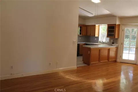 Living - 1149 Caddie Ln, Paso Robles, CA 93446 photo 7 of 9