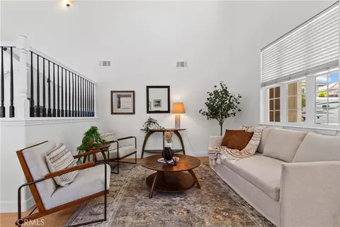Living - 924 Riata Ct, Paso Robles, CA 93446 photo 2 of 3
