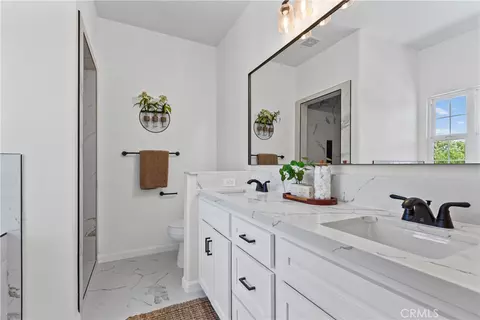 Bath - 924 Riata Ct, Paso Robles, CA 93446 photo 1 of 6