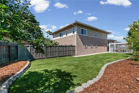 Exterior - 924 Riata Ct, Paso Robles, CA 93446 photo 3 of 11