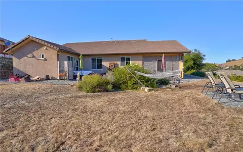 Exterior - 2670 Edgewood Ct, Paso Robles, CA 93446 photo 4 of 9
