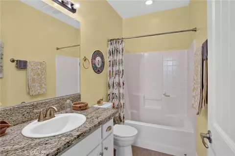 Bath - 2670 Edgewood Ct, Paso Robles, CA 93446 photo 5 of 5
