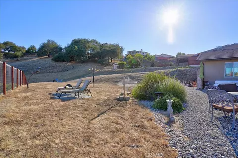Exterior - 2670 Edgewood Ct, Paso Robles, CA 93446 photo 5 of 9