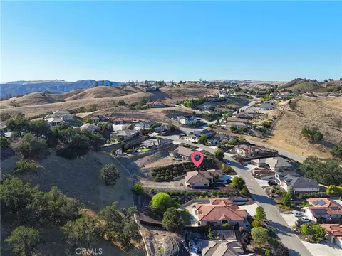 View/Area - 2670 Edgewood Ct, Paso Robles, CA 93446 photo 4 of 9