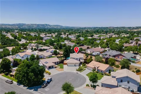View/Area - 1006 Running Stag Way, Paso Robles, CA 93446 photo 2 of 3