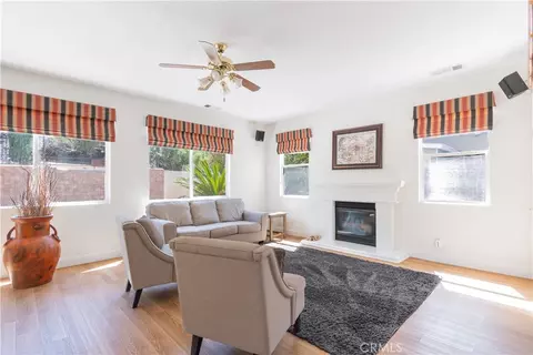 Living - 781 Angus St, Paso Robles, CA 93446 photo 2 of 3
