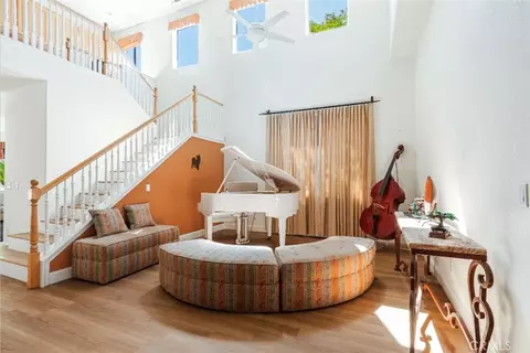 Living - 781 Angus St, Paso Robles, CA 93446 photo 1 of 3